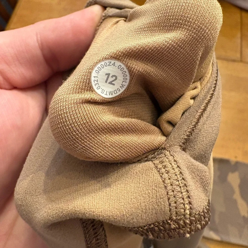 Lululemon Athletica Tan Camouflage Leggings - Picture 3 of 5